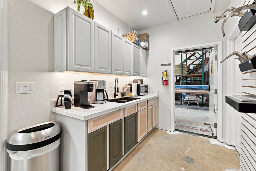 More Photos Of 3437 Empresa Dr, San Luis Obispo Office For Sale