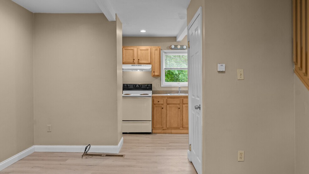 More Photos Of 55 Washington St, Lockport Apartments For Sale