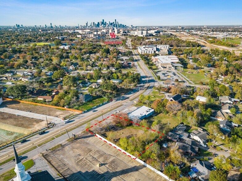 More Photos Of 5201 Martin Luther King Jr Blvd, Houston Land For Sale