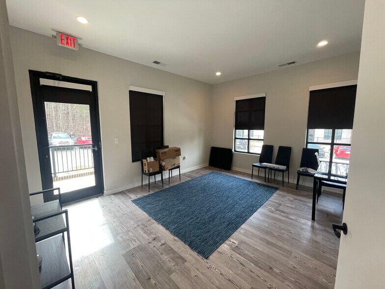 More Photos Of 6110 McFarland Station Dr, Alpharetta Medical For Lease