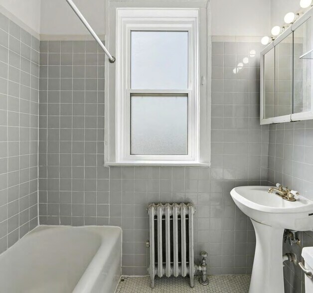 More Photos Of 1312-1316 E 53rd St, Chicago Apartments For Sale