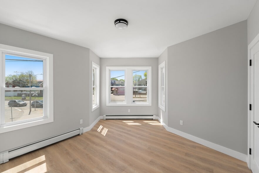 More Photos Of 735 Broadway, Pawtucket Apartments For Sale