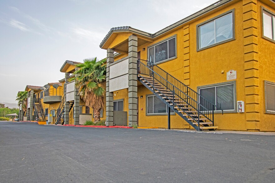More Photos Of 409-417 E Merlayne Dr, Henderson Apartments For Sale