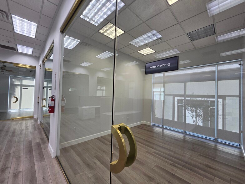 More Photos Of 2435 W Horizon Ridge Pky, Henderson Medical For Lease