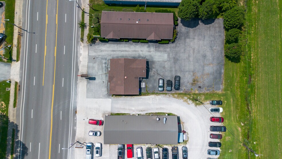 More Photos Of 119 Gateway Ave, Rockwood Office Residential For Sale