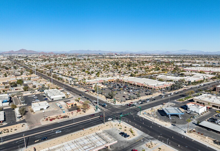 More Photos Of 2700 W Baseline Rd, Tempe Freestanding For Lease