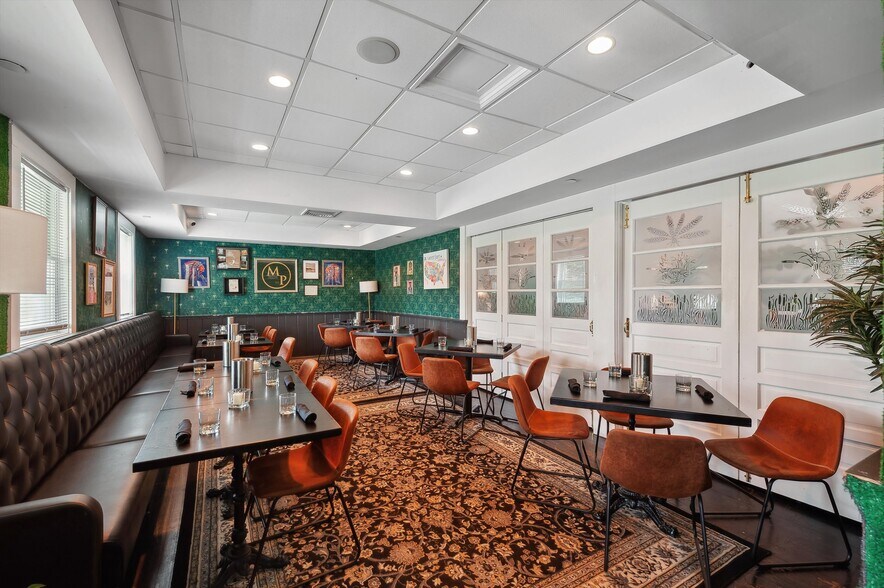 More Photos Of 15 Prospect St, Southampton General Retail For Sale