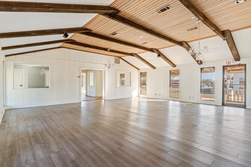 More Photos Of 1501 N Trade Days Blvd, Canton Storefront Retail Office For Sale