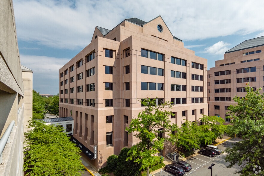 More Photos Of 8065 Leesburg Pike, Vienna Office For Lease