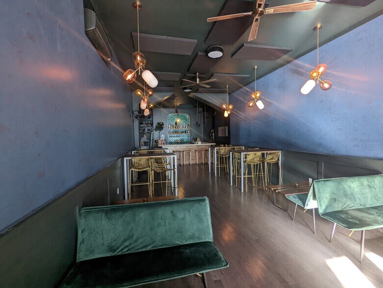 More Photos Of 581 Myrtle Ave, Brooklyn Restaurant For Lease