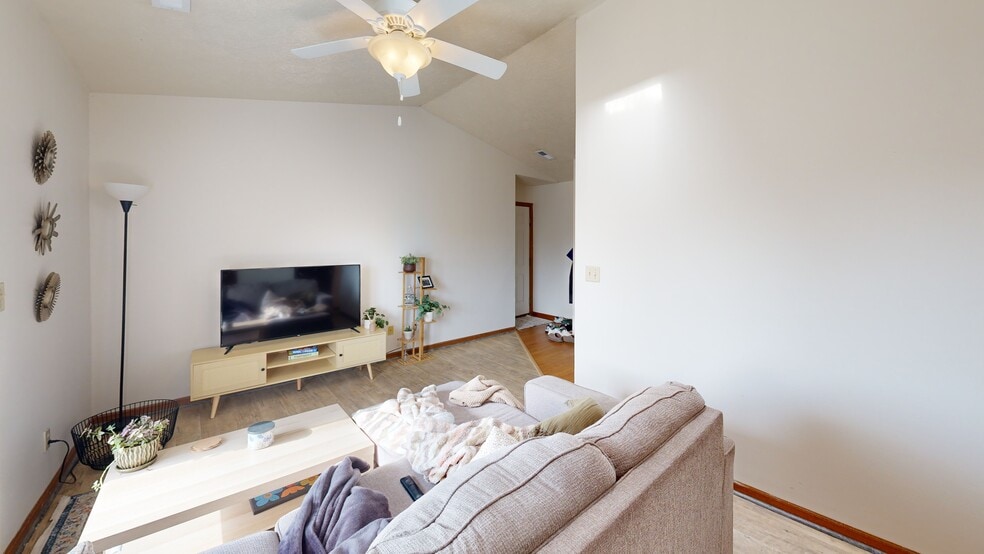 Primary Photo Of 400 S Grant St, West Lafayette Apartments For Sale