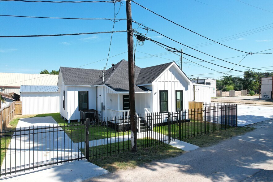 More Photos Of 5701 Fulton St, Houston General Retail For Lease