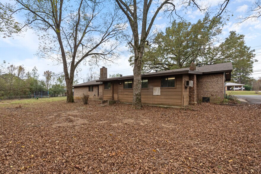 More Photos Of 30 Broadview St, Greenbrier Office For Sale