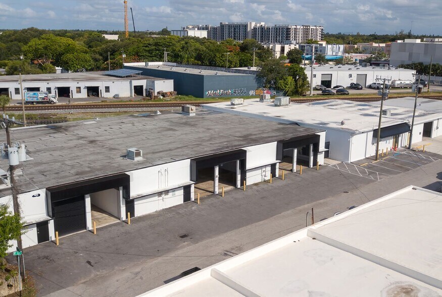 More Photos Of 12250 NE 13th Ct, North Miami Office For Lease