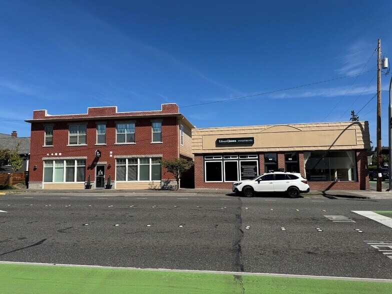 More Photos Of 2500 Cornwall Ave, Bellingham General Retail For Sale