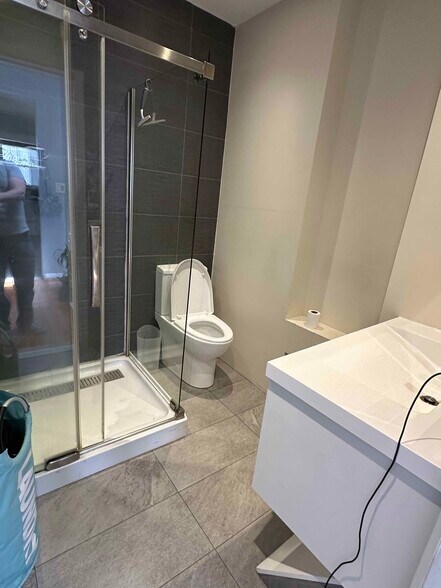 More Photos Of 1017 Westside Ave, Jersey City Public Library For Sale