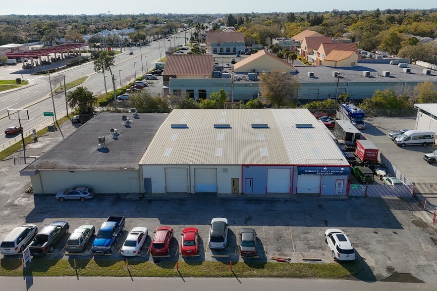 More Photos Of 4107 Clark Rd, Sarasota Warehouse For Sale