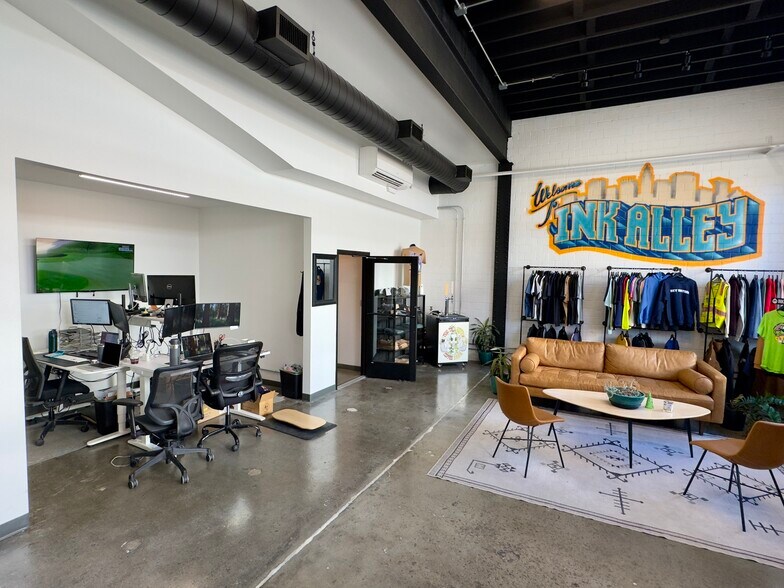 More Photos Of 1029 M St, Lincoln Showroom For Sale