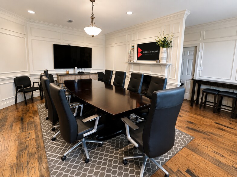 More Photos Of 999 Rocket Way, Gardendale Office For Sale