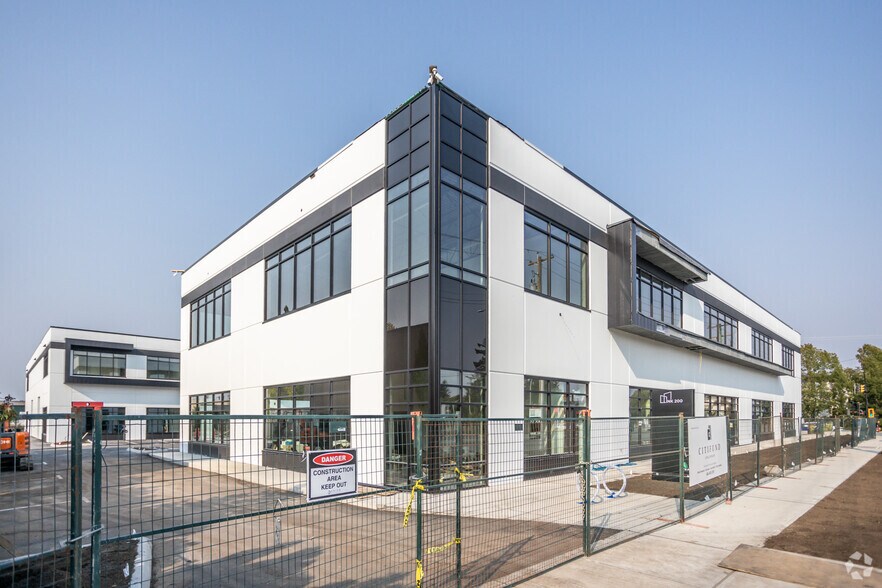 More Photos Of 19975 56 Av, Langley Unknown For Lease