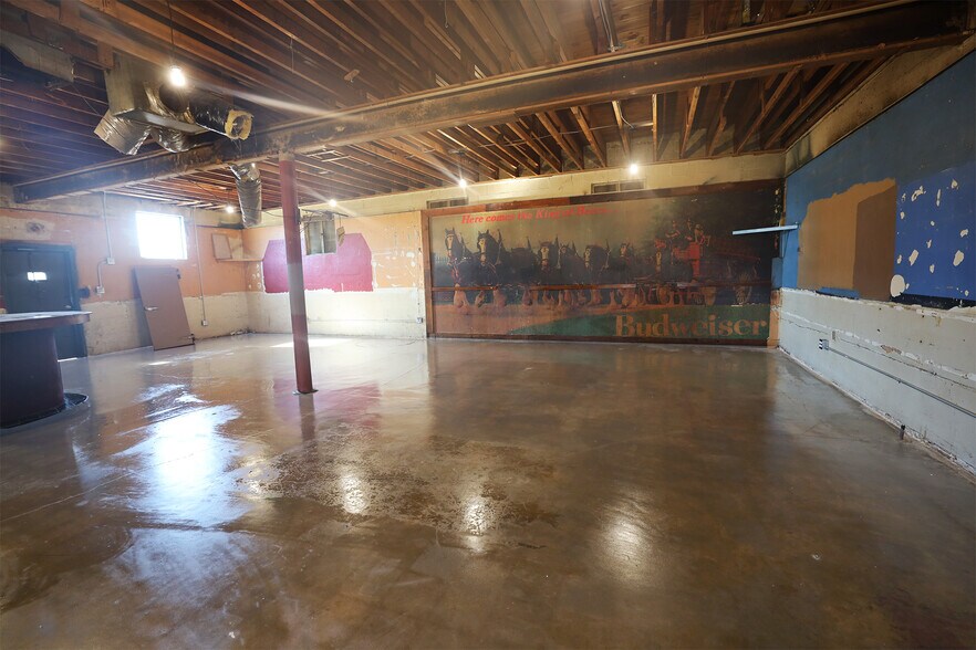 More Photos Of 9321 N Classen Blvd, Oklahoma City Storefront Retail Office For Sale