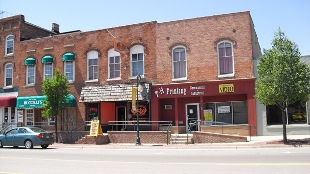 More Photos Of 137 N Main St, Almont Storefront Retail Residential For Lease