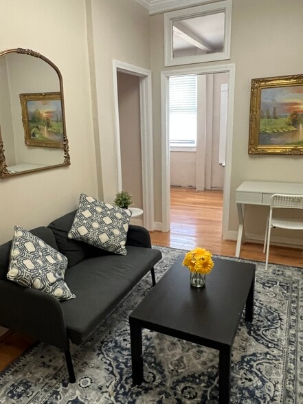 More Photos Of 79 Trumbull St, New Haven Apartments For Sale