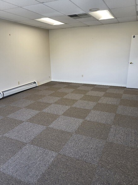 More Photos Of 76 Summer St, Fitchburg Office For Sale