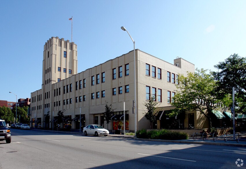 More Photos Of 333 N Alabama St, Indianapolis Office For Lease