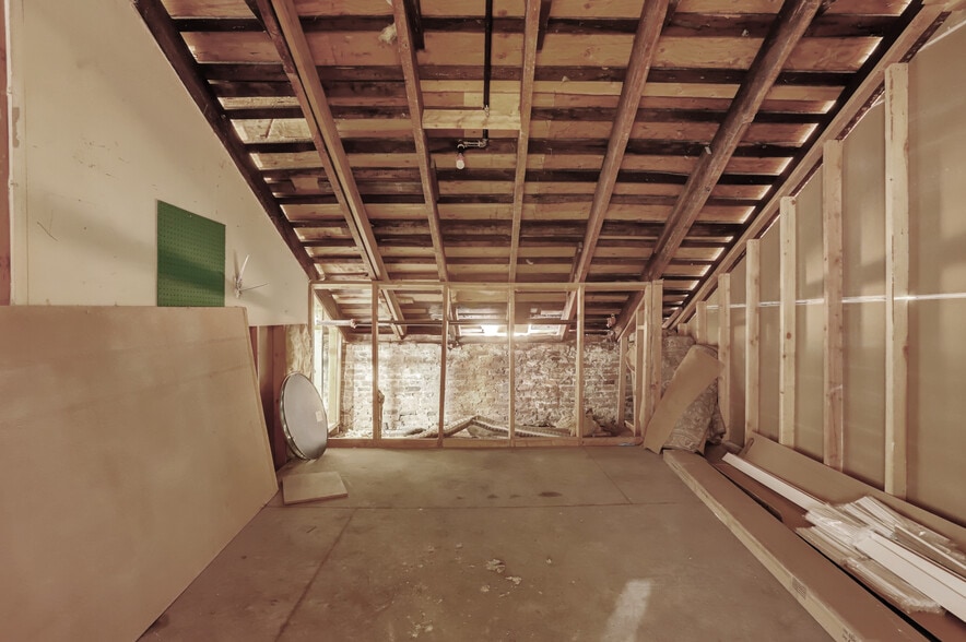 More Photos Of 233 Broad St, Nevada City Hotel For Sale