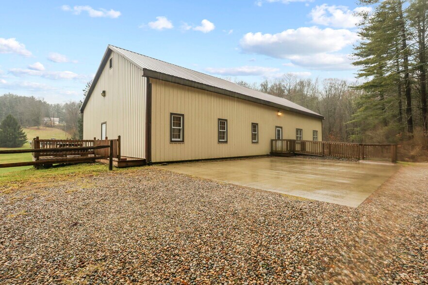 More Photos Of 5734 Durbin Rd, Bellville Specialty For Sale