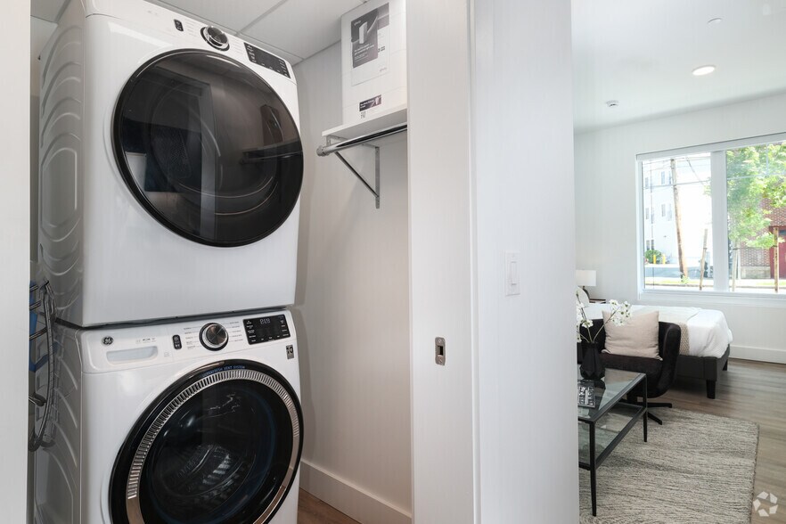 More Photos Of 128 Maple St, Danvers Apartments For Lease