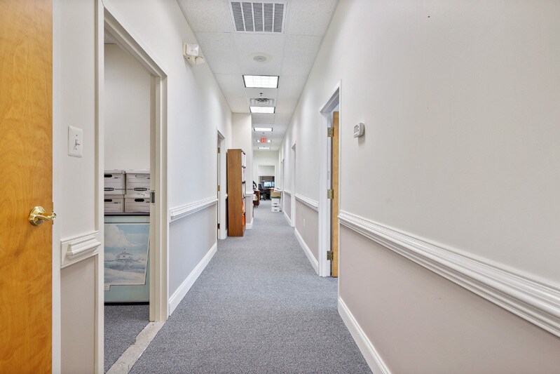 More Photos Of 4437 Brookfield Corporate Dr, Chantilly Office For Sale