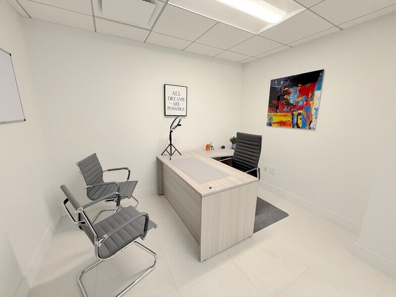 More Photos Of 1000 Brickell Ave, Miami Office For Lease