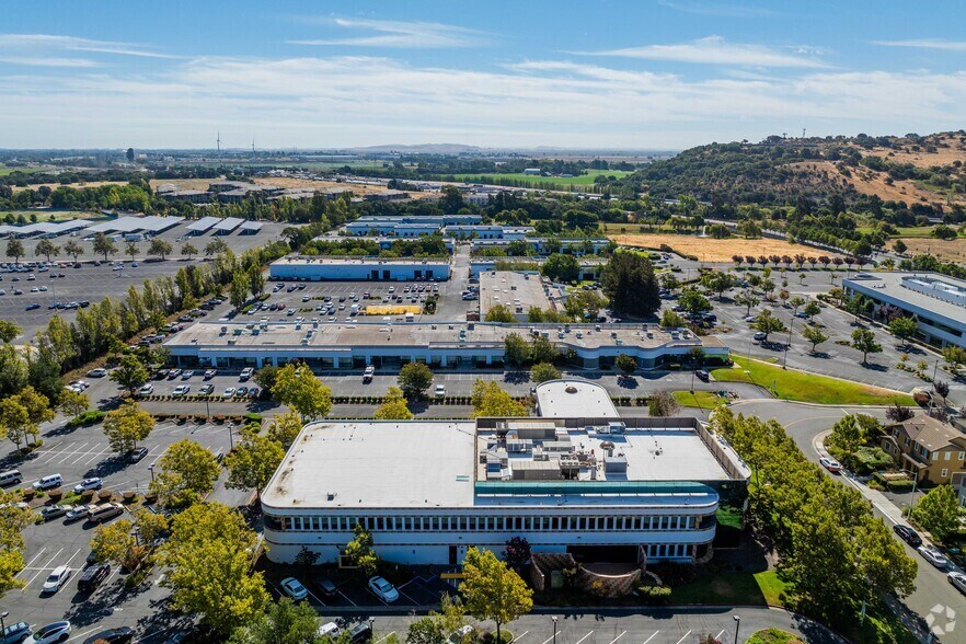 More Photos Of 220 Campus Ln, Fairfield Medical For Lease