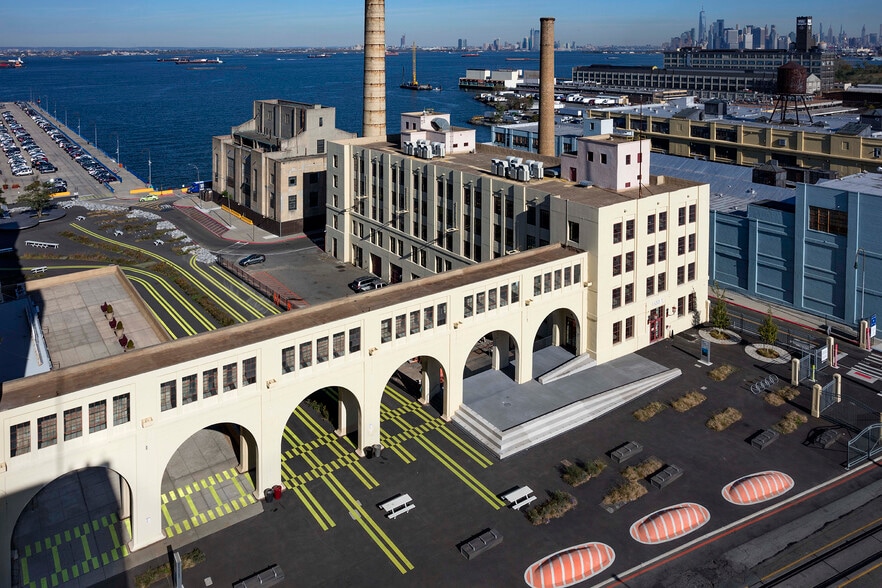 More Photos Of 140 58th St, Brooklyn Unknown For Lease