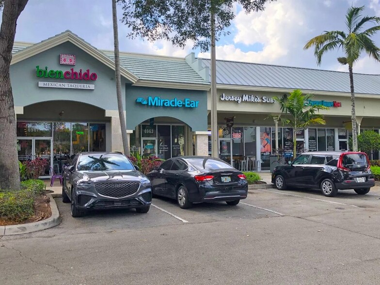 More Photos Of 6903-6989 W Broward Blvd, Plantation Freestanding For Lease