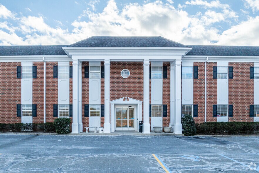 More Photos Of 541 Cedar Hill Ave, Wyckoff Medical For Lease