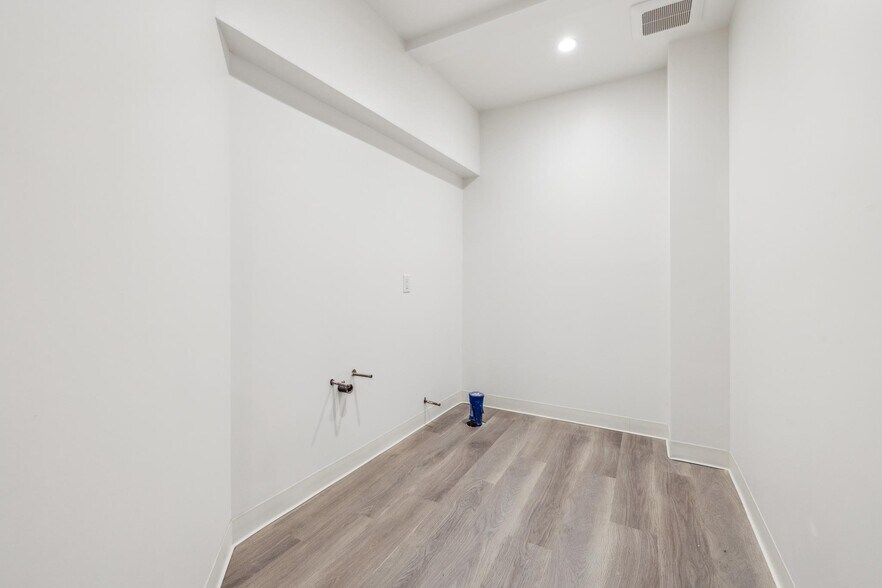 More Photos Of 4314 Redwood Hwy, San Rafael Office For Sale