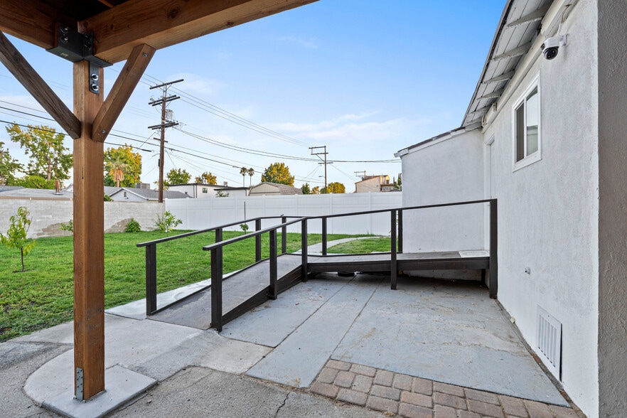 More Photos Of 6738 Coldwater Canyon Ave, North Hollywood Assisted Living For Sale