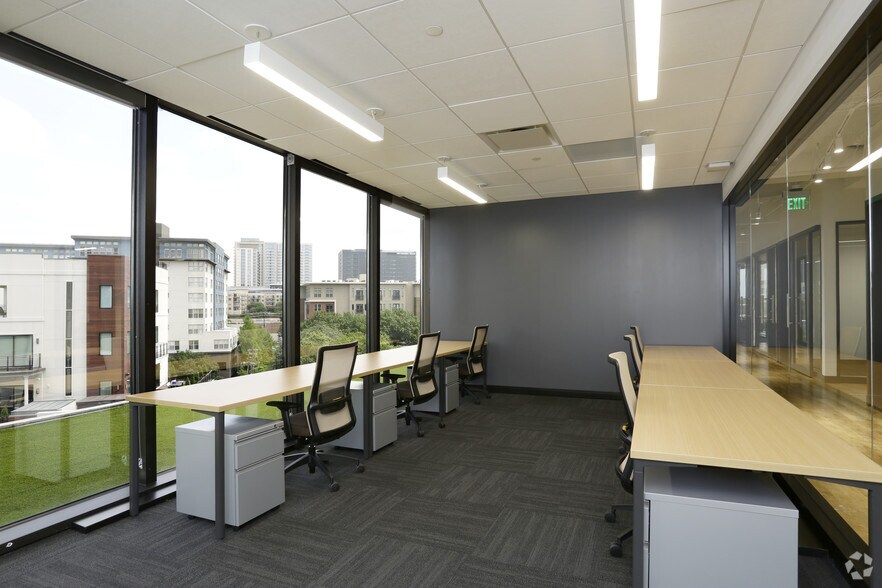 More Photos Of 3232 McKinney Ave, Dallas Office For Lease