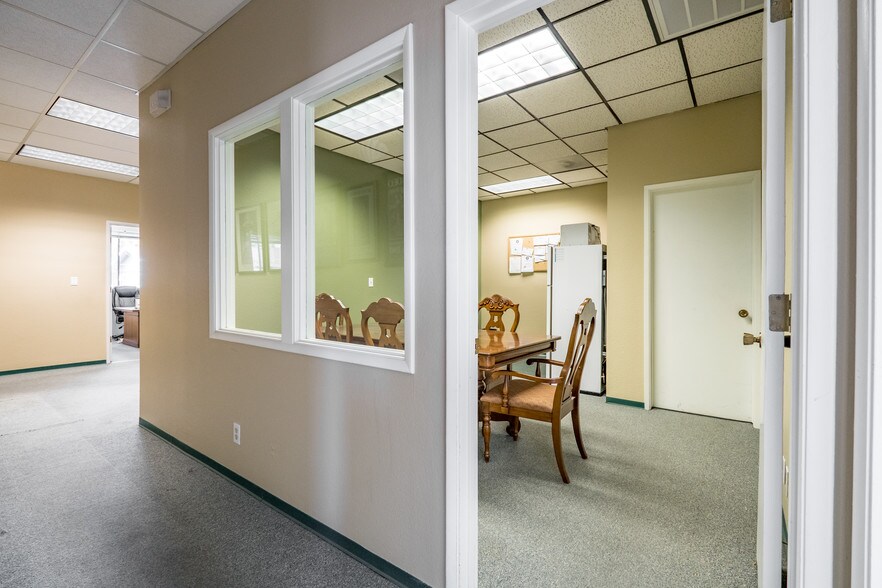 More Photos Of 110 W Arroyo St, Reno Office For Sale