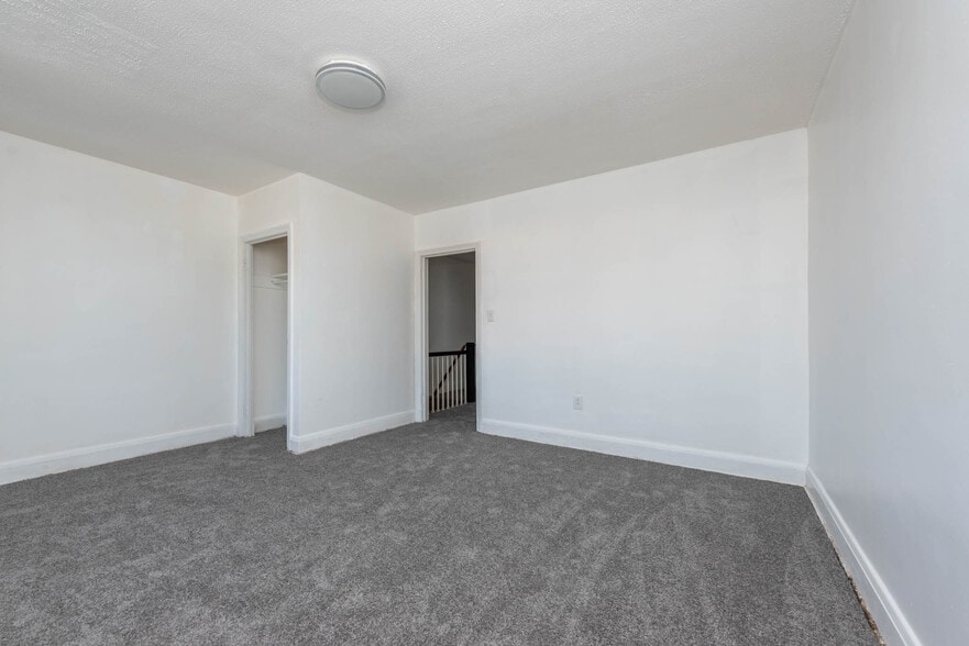 More Photos Of 7231 Harford Rd, Baltimore Storefront Retail Residential For Sale