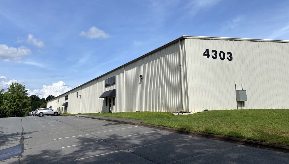 More Photos Of 4303 Idlewild Industrial Dr, Winston-Salem Warehouse For Lease