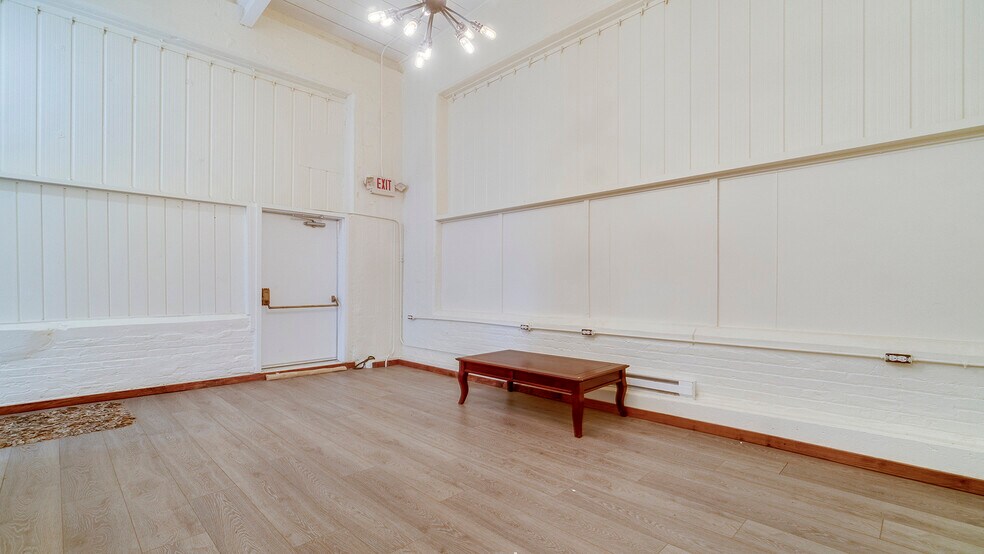 More Photos Of 101 N Washington St, Hanover Warehouse For Lease