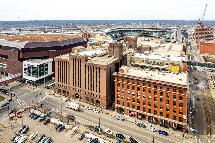 More Photos Of 100-116 N 6th St, Minneapolis Office For Lease