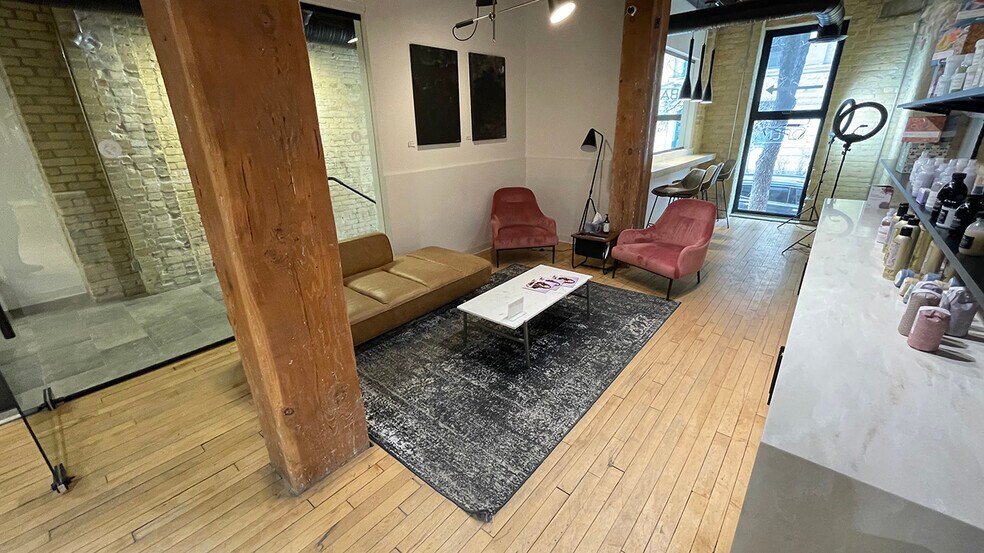 More Photos Of 139 Market Ave, Winnipeg Apartments For Sale