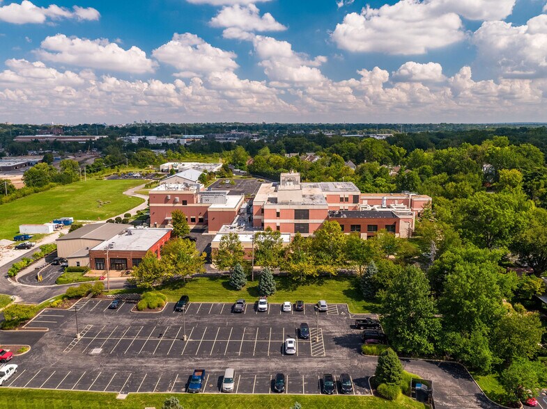 More Photos Of 345 Marshall Ave, Webster Groves Office For Lease