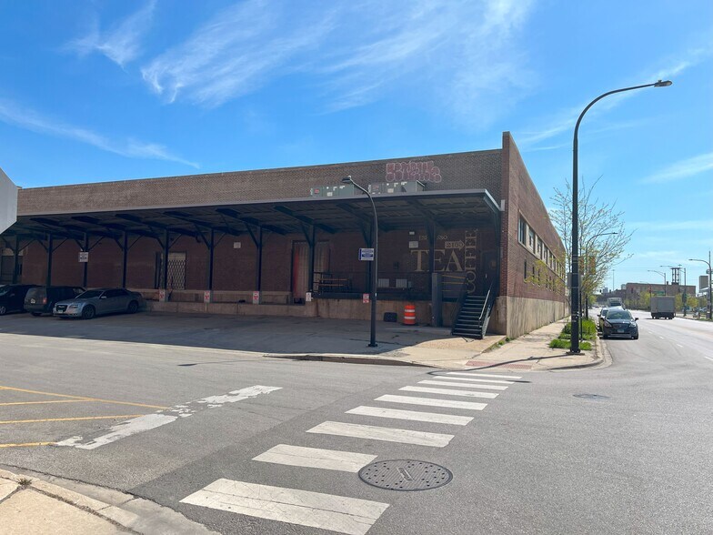 More Photos Of 2155 S Carpenter St, Chicago Warehouse For Lease