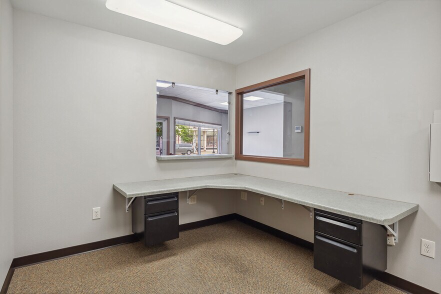 More Photos Of 223 E Main St, Reedsburg Storefront Retail Office For Sale